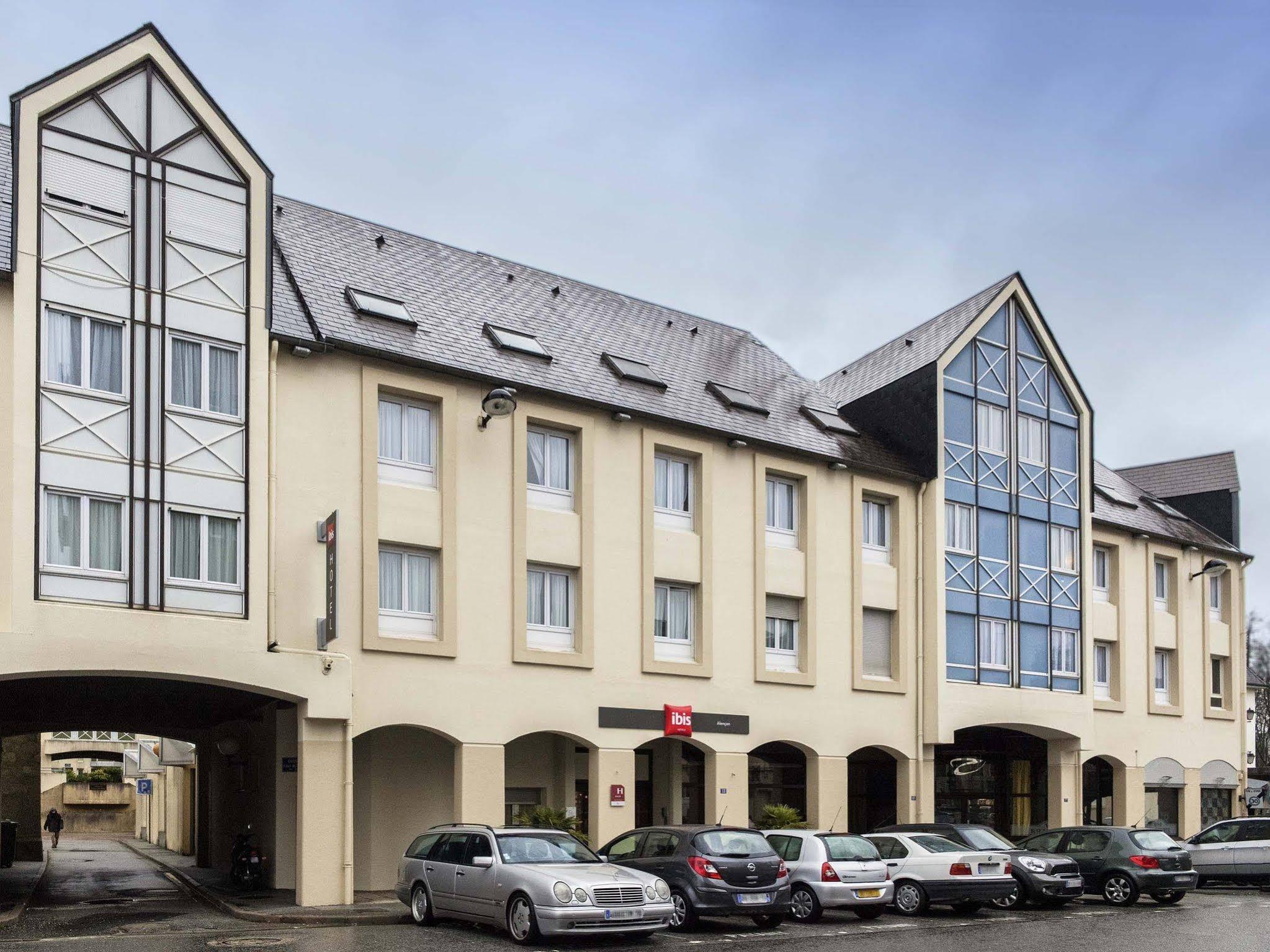 Ibis Alencon Hotel Exterior foto