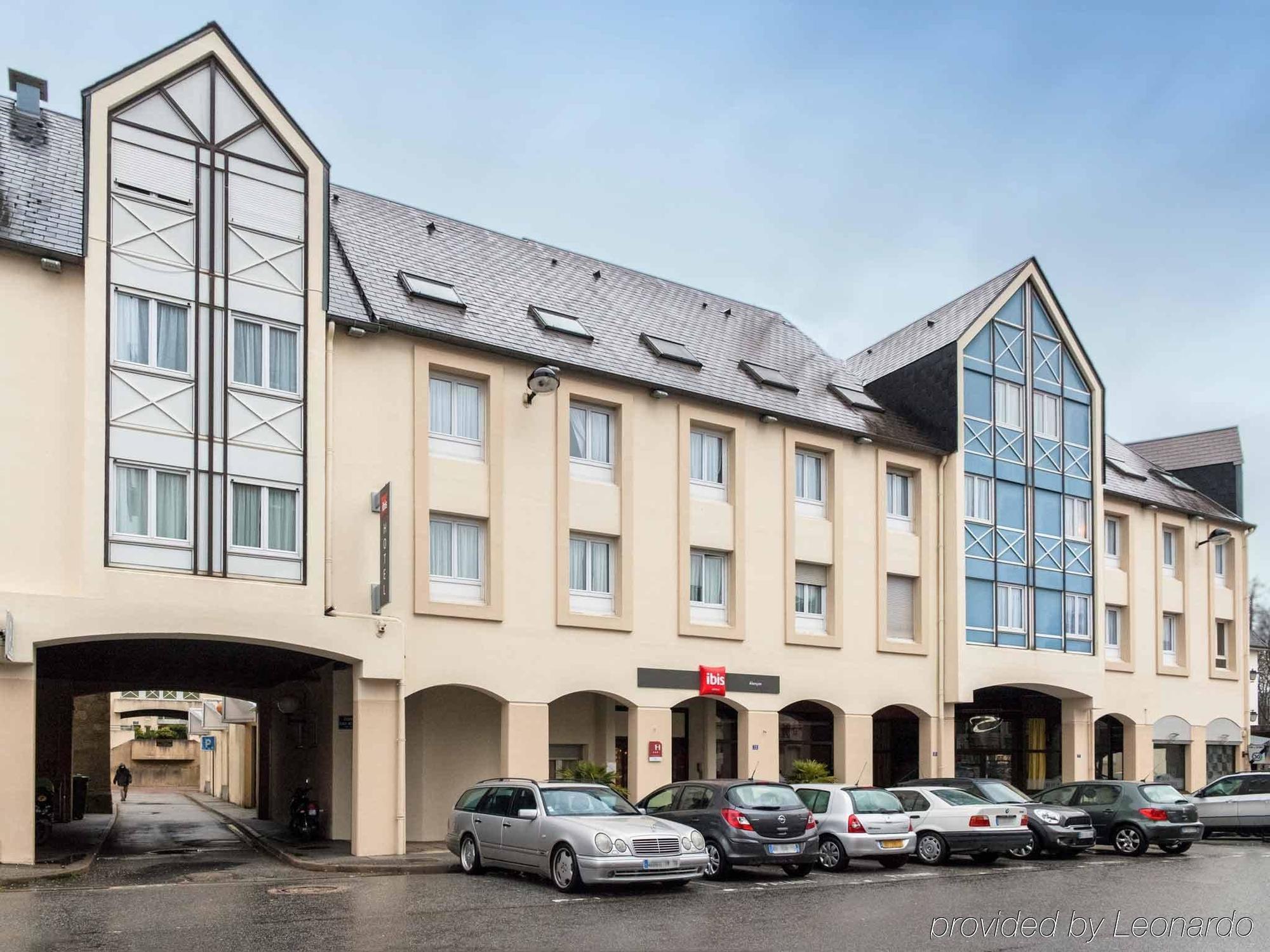Ibis Alencon Hotel Exterior foto